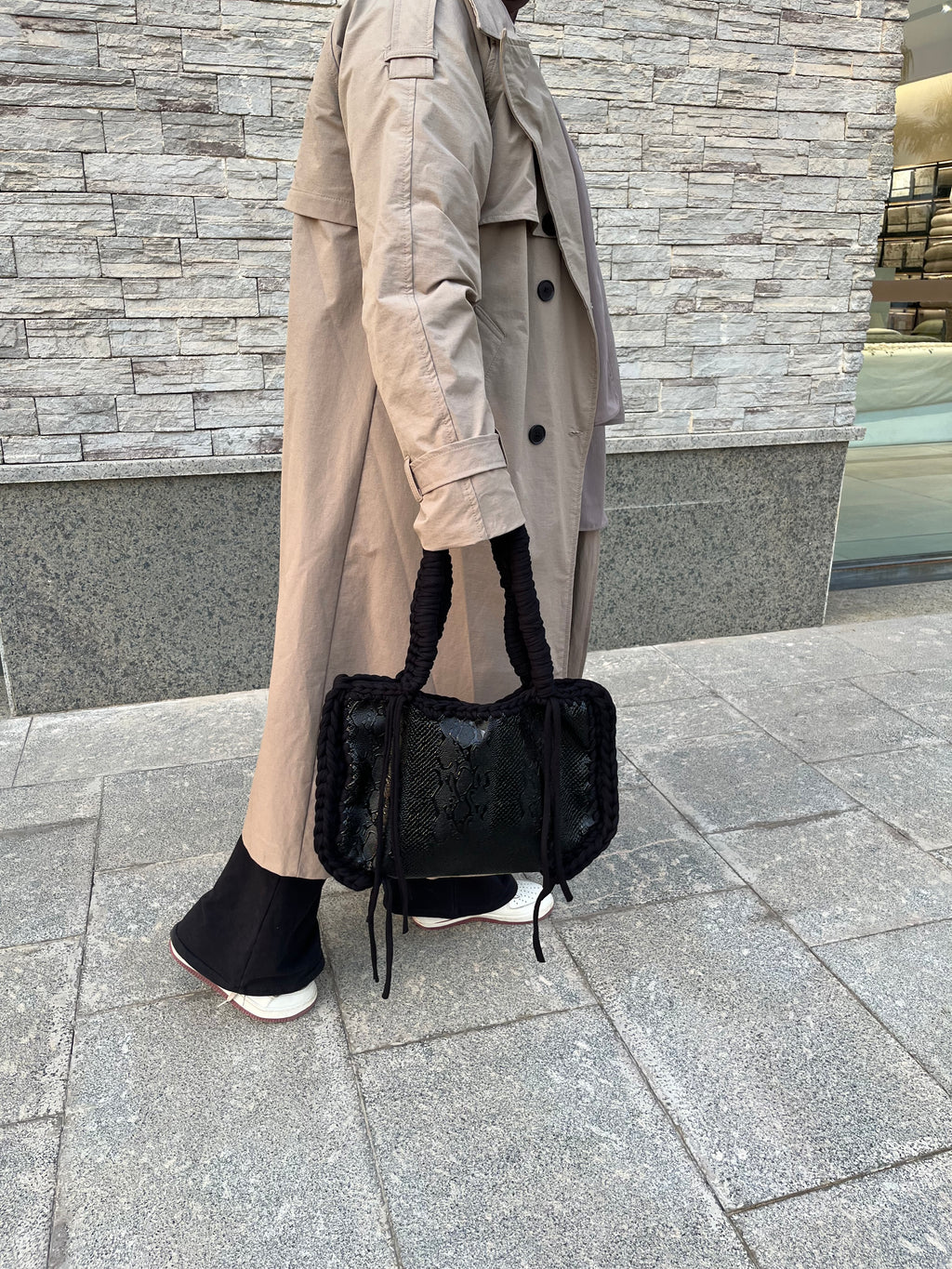 Tote leather